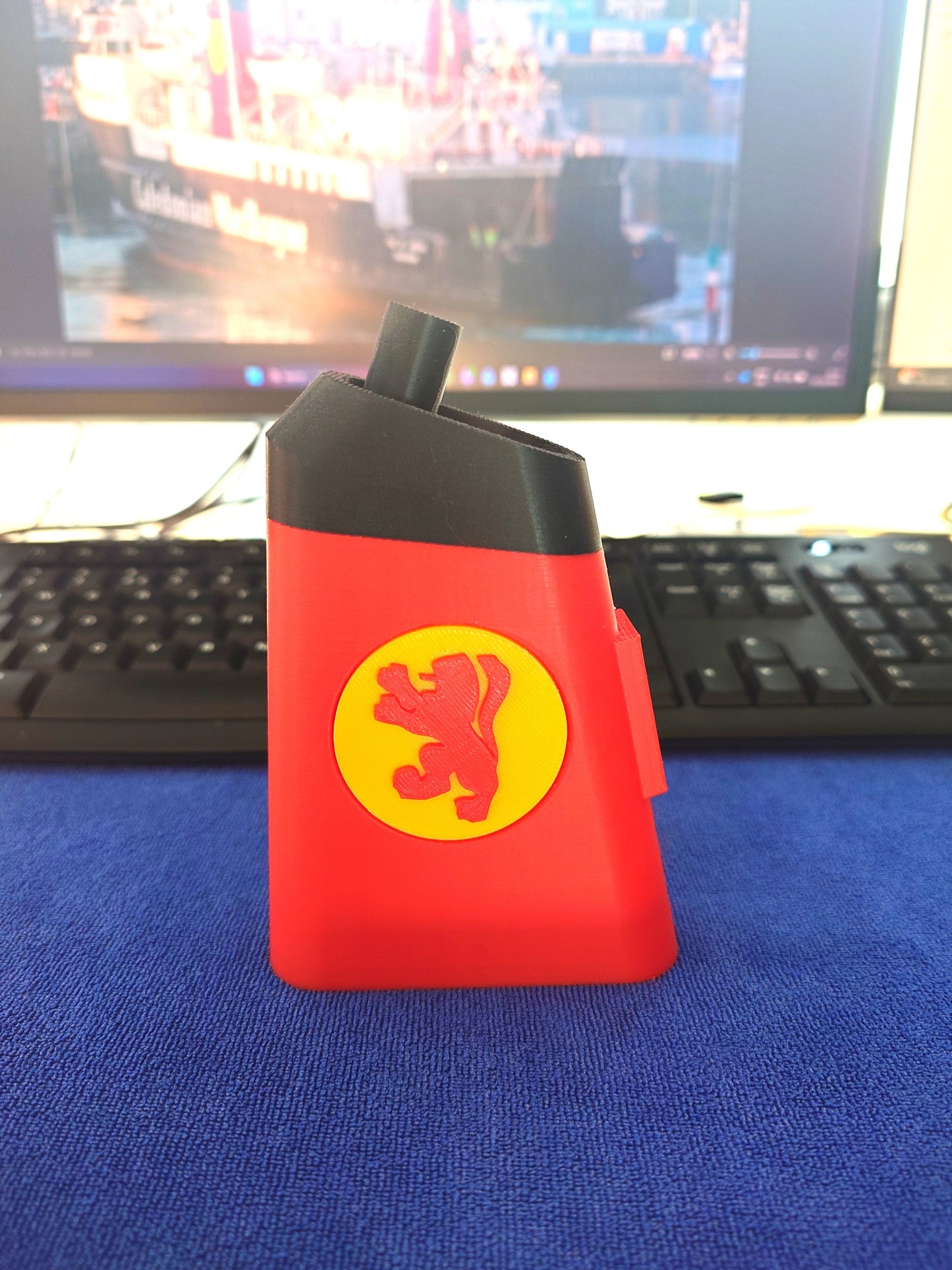 MV Isle of Arran Funnel Pen Holder